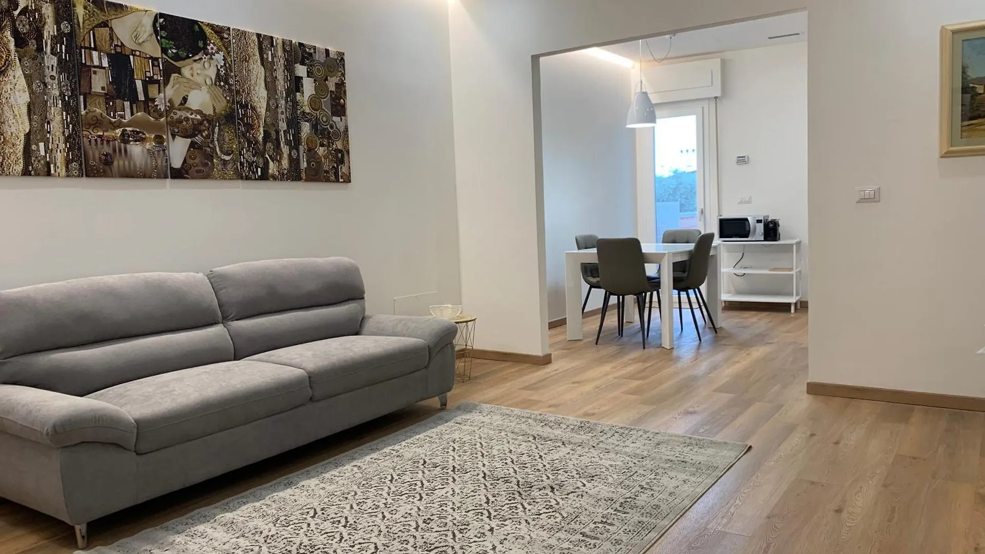 Liberty Apartments Chiesina Uzzanese 0*,  Italy